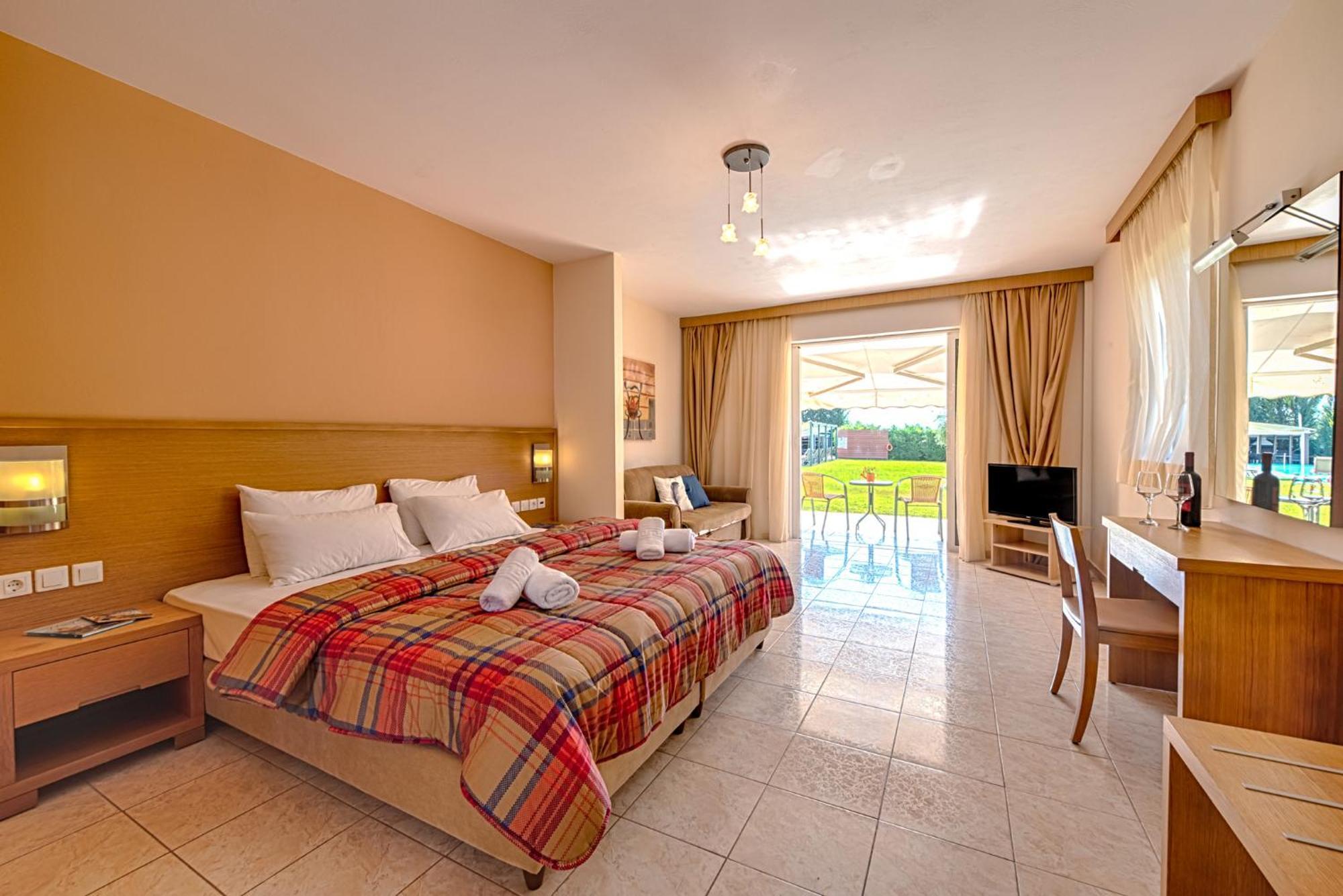 Aparthotel Anilio Plaza Zacharo Zimmer foto